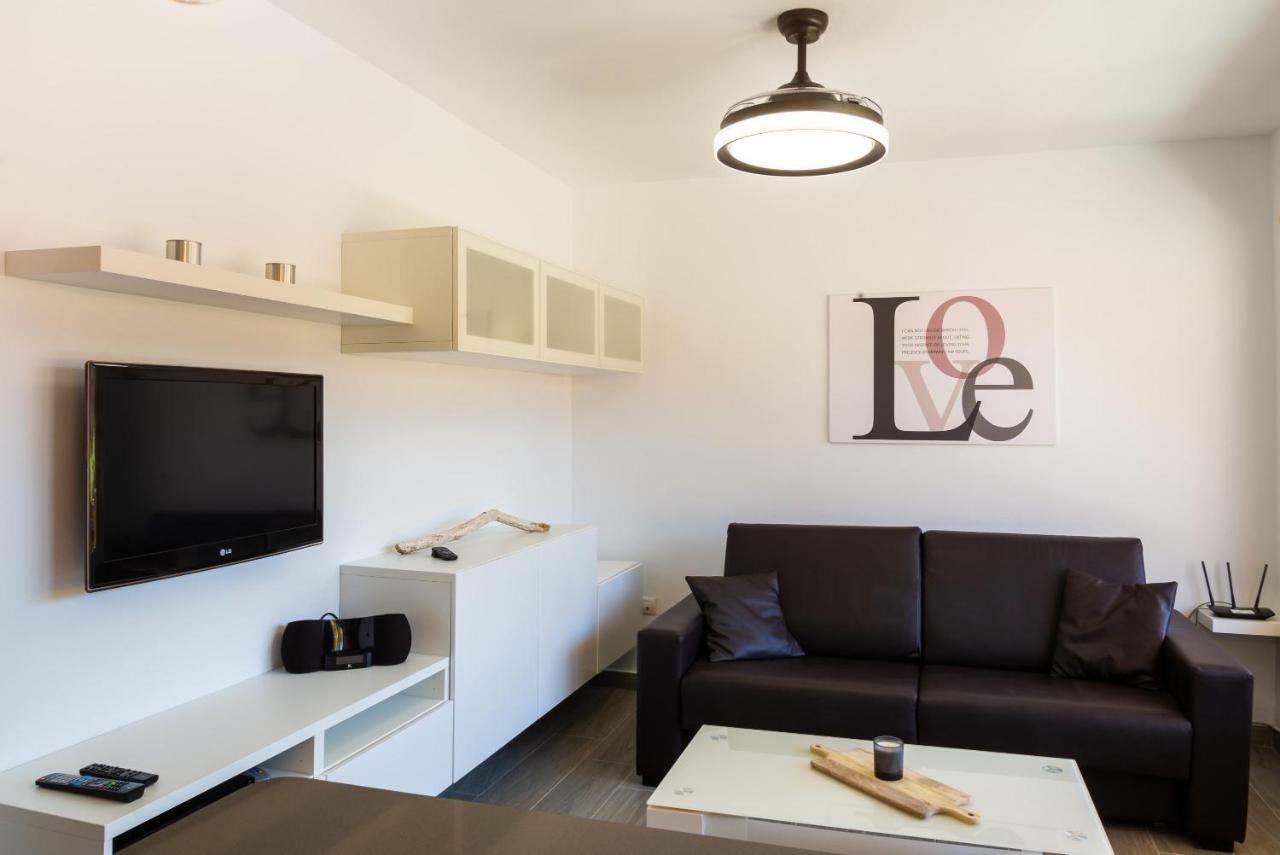 Casa Lucien - Newly Refurbished Apartment With Swimming Pool - Ideal For Couples 科拉雷侯 外观 照片